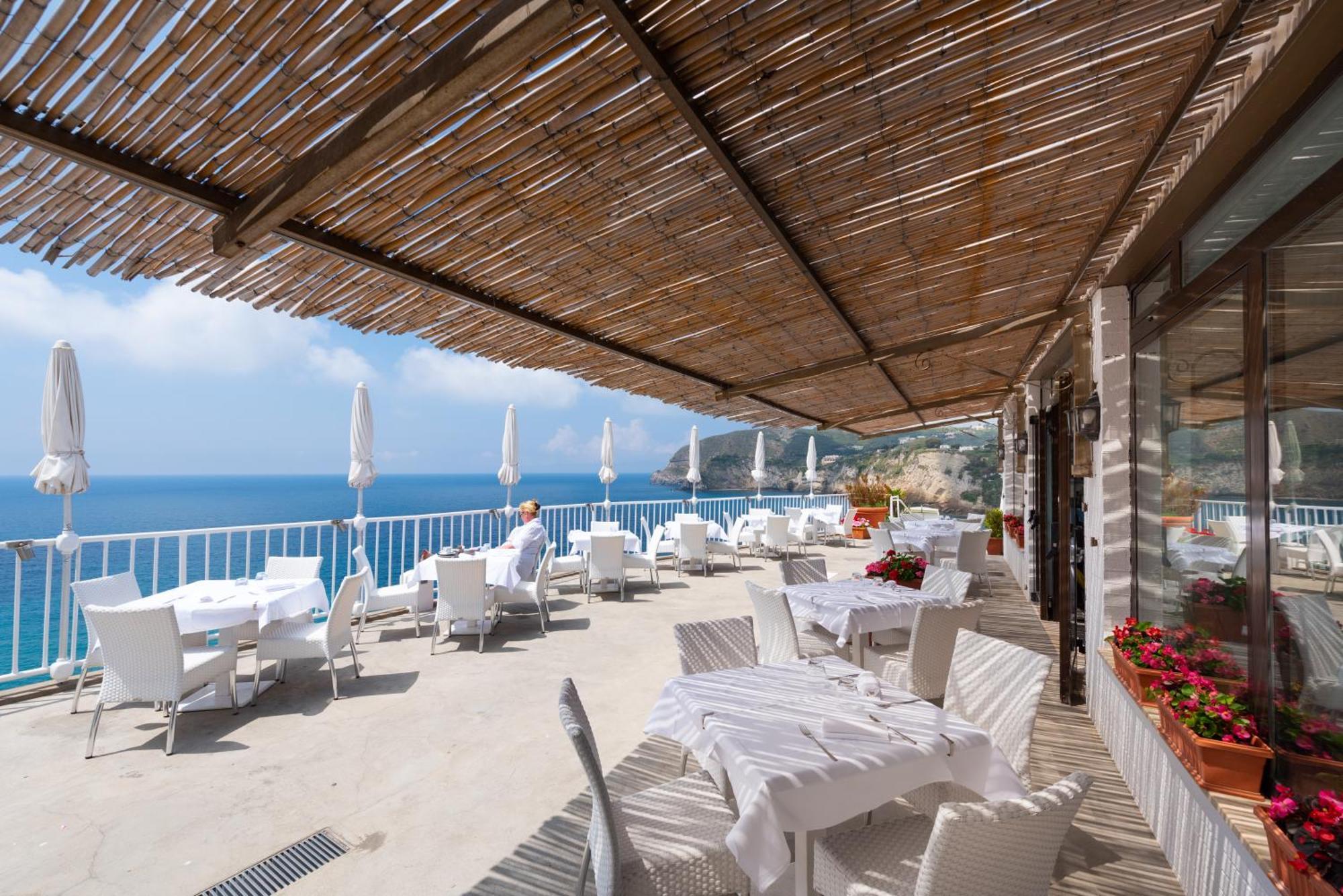 Hotel Villa Sirena Sant'Angelo  Экстерьер фото